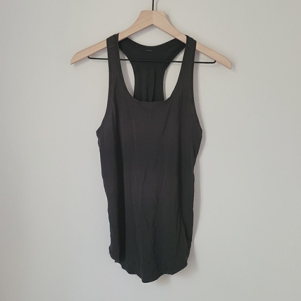 Lululemon Racerback Scoop Neck Tank in Black
